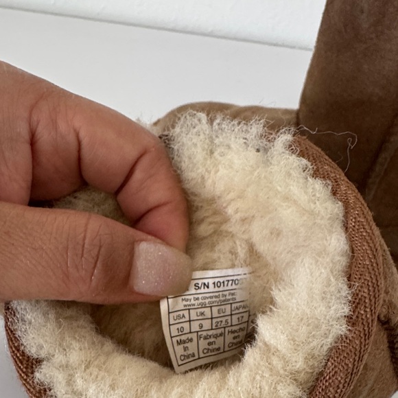 UGG Chestnut Sheepskin Boots - Picture 8 of 11